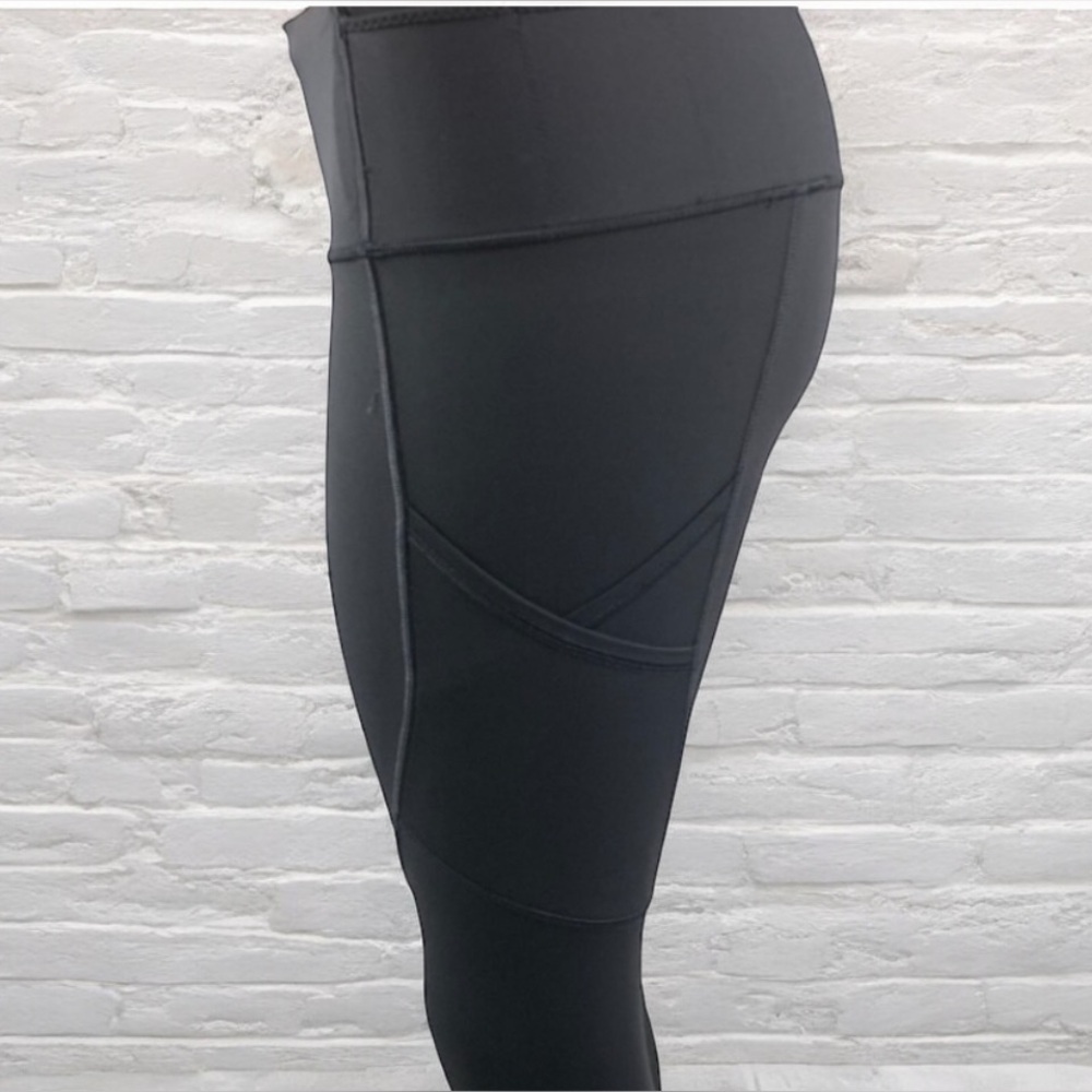 Lululemon Athletica Black mesh panel 7/8 length tights Leggings - Picture 5 of 7